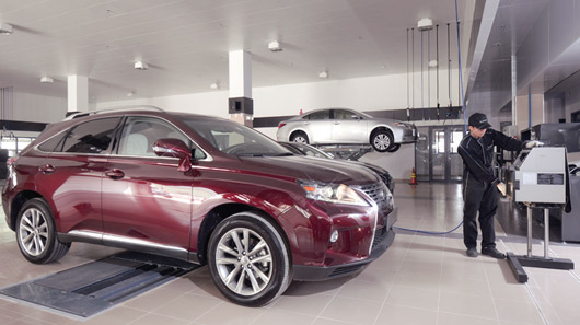 LEXUS mang dịch vụ đẳng cấp tới Việt Nam