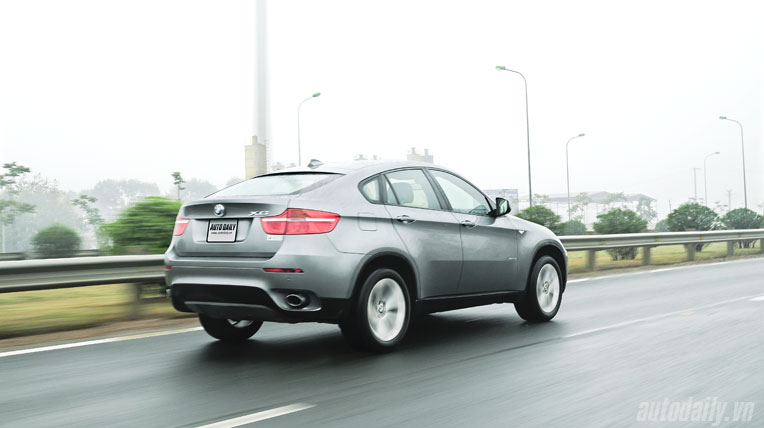 Autodaily-BMW-X6 (25).jpg