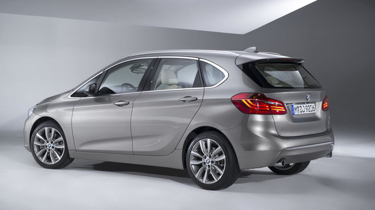 BMW-Kia-Comparo-7.jpg