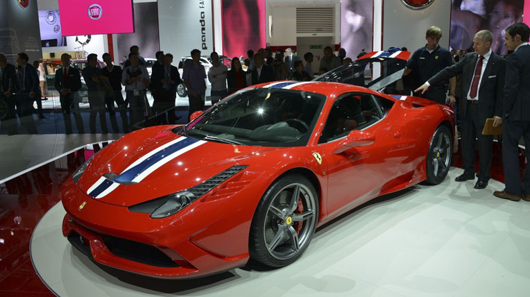 Ferrari-458-Speciale-4%5B2%5D.jpg