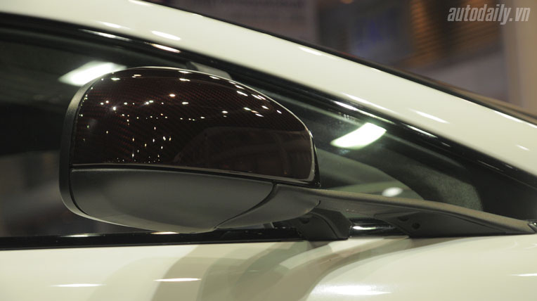Aston-Martin-V12-Vantage-S-Bangkok-Motor-Show-2014%20(9).jpg