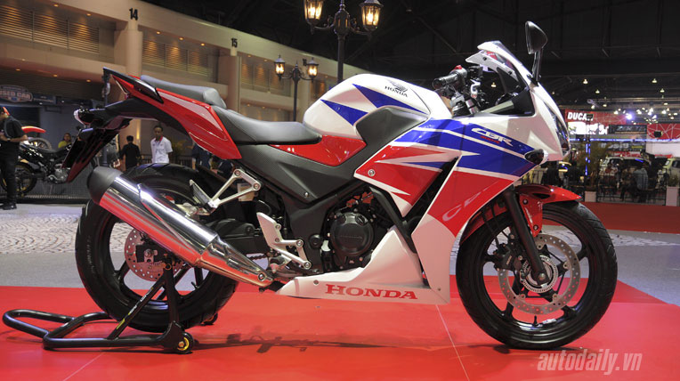 honda-crb300r-bangkok-motor-show-2014%20(3).jpg