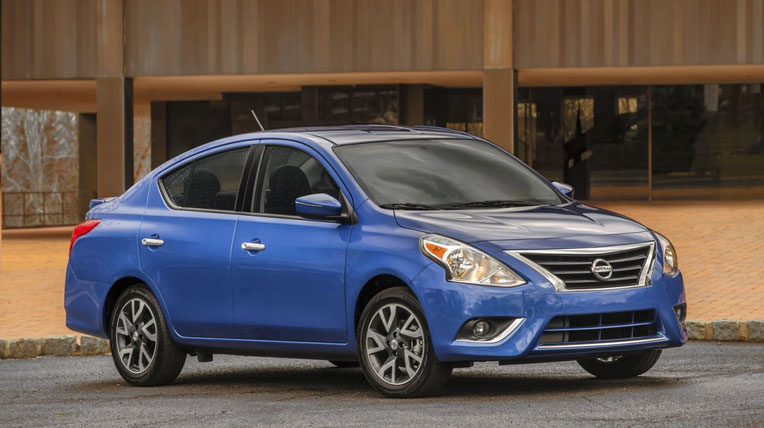 nissan-versa-sedan-2015%20(1).jpg