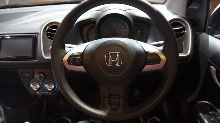 Honda-Mobilio-RS-15.jpg