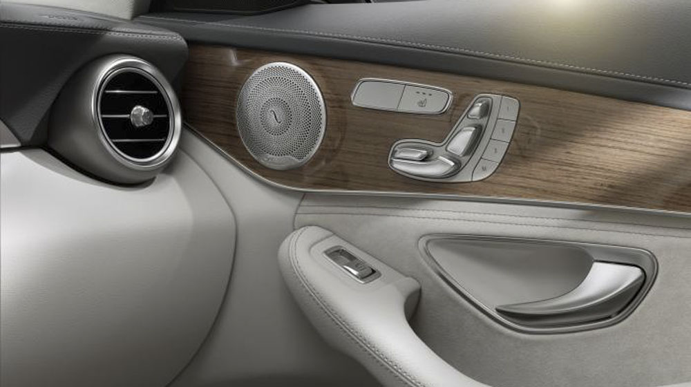 mercedes-c-class-2015%20(5).jpg