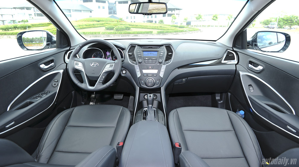 Hyundai-Santafe-2014 (32).jpg