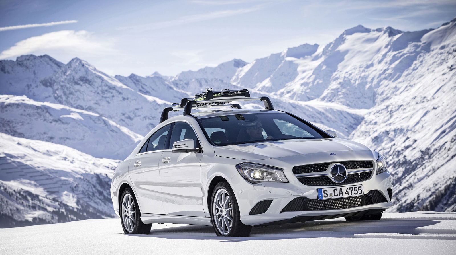Mercedes-Benz bán 100.000 chiếc CLA trên toàn cầu