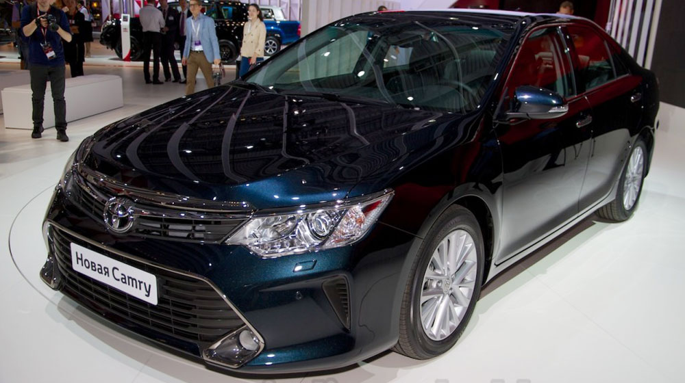 toyota-camry-2015-moscow%20(1).jpg