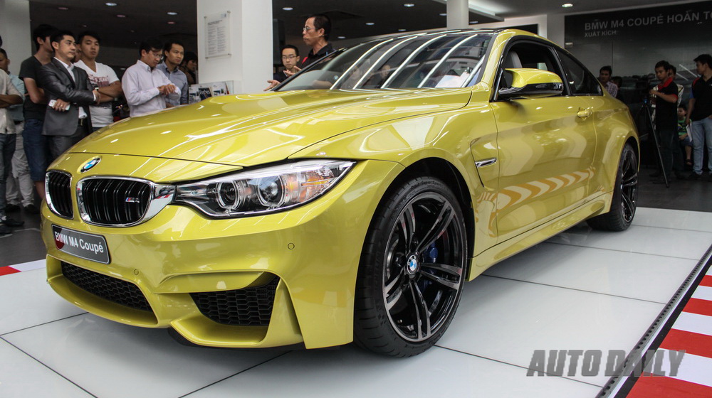 BMW%20M4%20(1).jpg