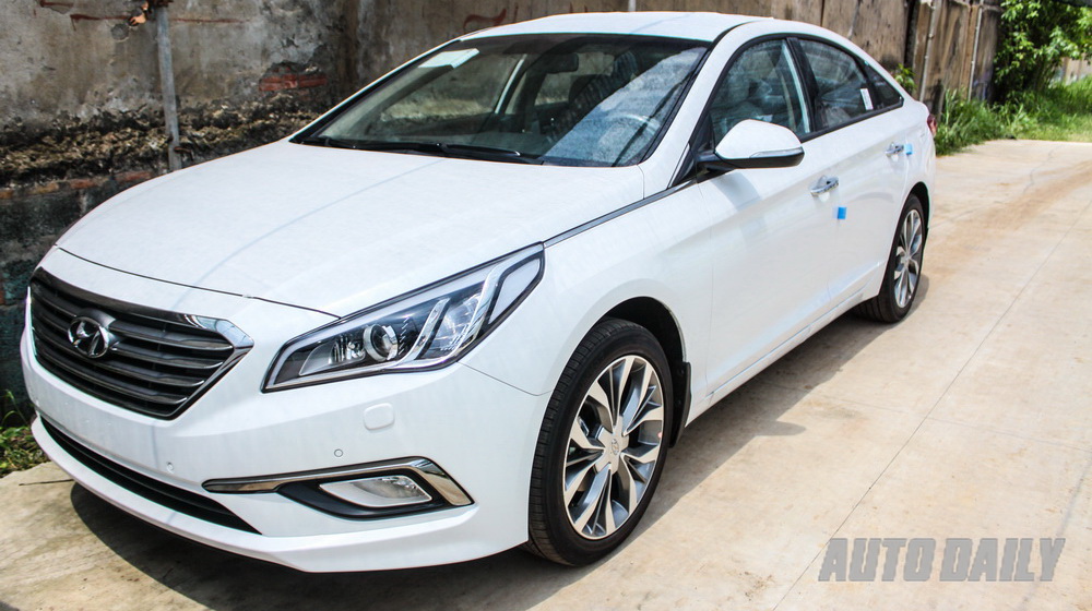 Cận cảnh Hyundai Sonata 2015 giá 1,06 tỷ đồng vừa về Việt Nam