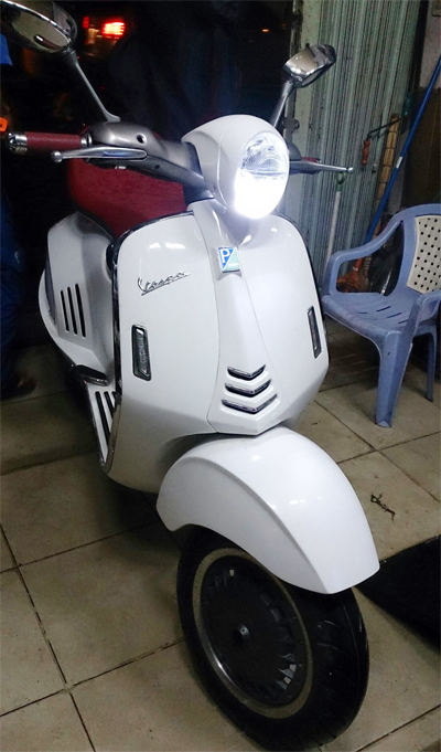 vespa-946-6-5767-1415432956.jpg