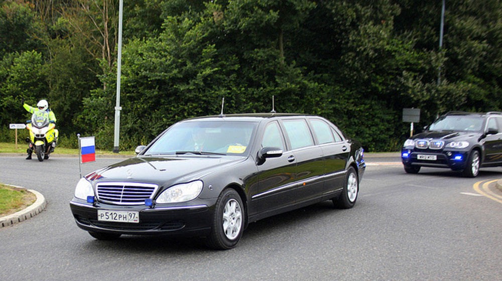 Russia-Presidential-Mercedes-S-Class-Limousine.jpg