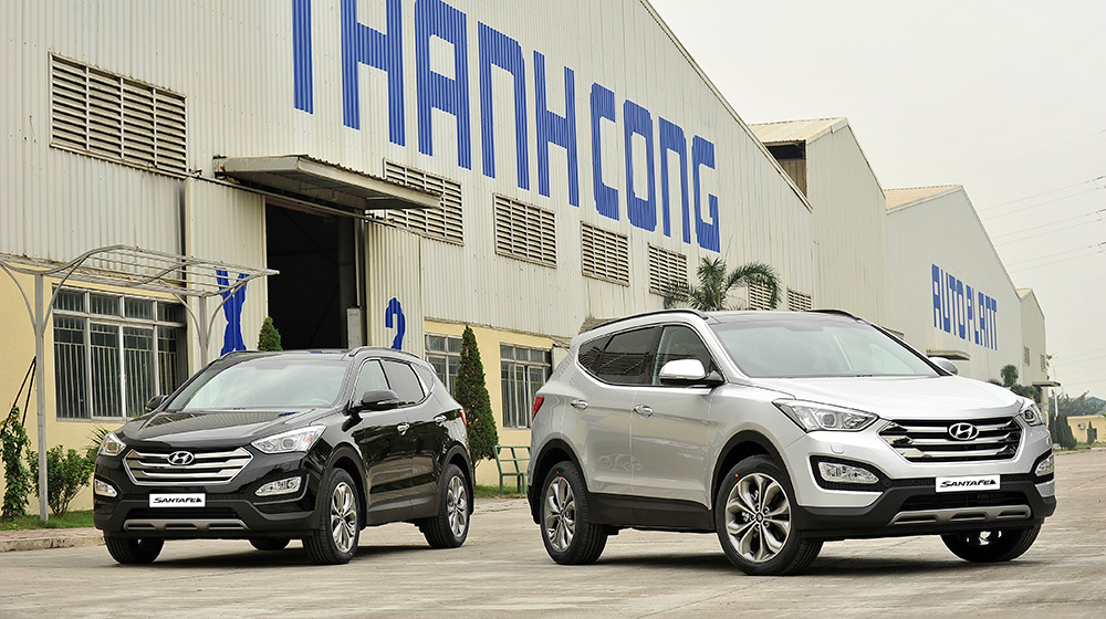 Hyundai-SantaFe-2015-(1).jpg