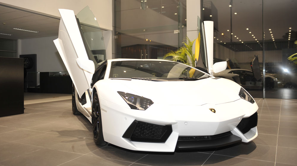 aventador%20(1).jpg