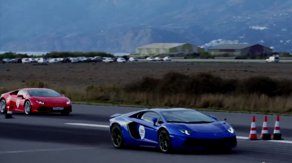 "Hoa mắt" xem Lamborghini Aventador đọ sức với Huracan
