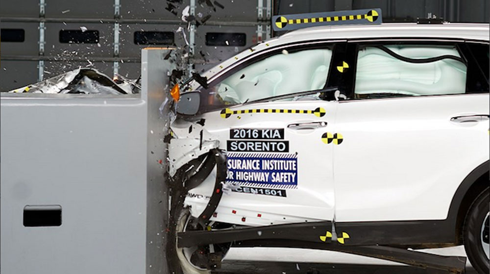 Kia Sorento 2016 đạt tiêu chuẩn an toàn 5 sao