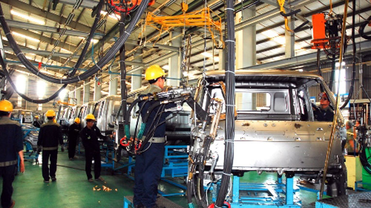 Ôtô made in Việt Nam: Chả ai dại đầu tư lớn?