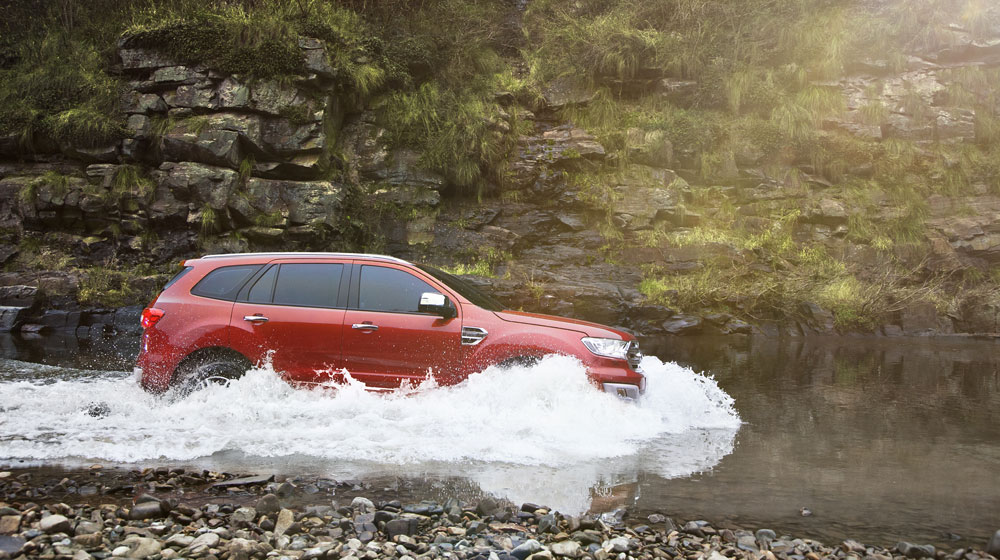 New_Ford_Everest_Water.jpg