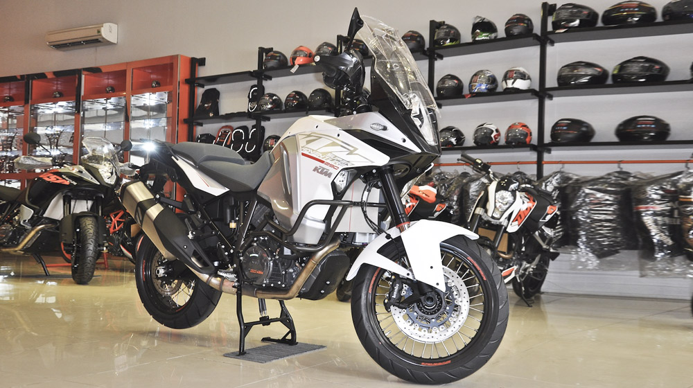 KTM-1290-Super-Adventure-(3).jpg