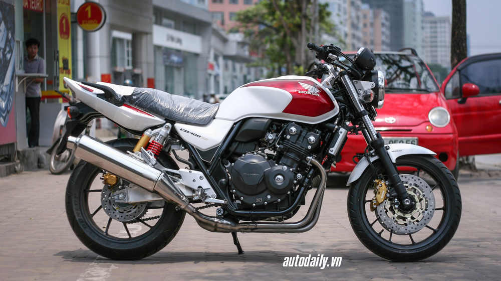 CB400%202015%20(11).jpg