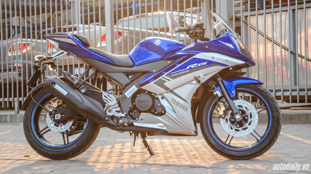 Yamaha%20r15%202015%20(3).jpg