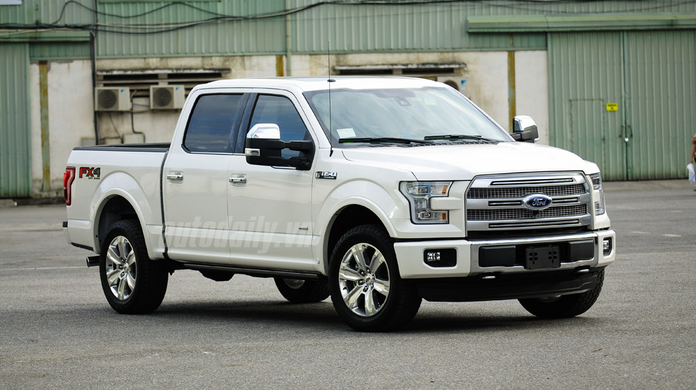 "Hàng khủng" Ford F-150 Platinum 2015 đầu tiên về Việt Nam