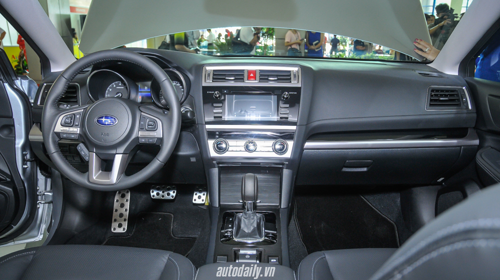 Subaru_Legacy_2015_Expo%20(7).jpg