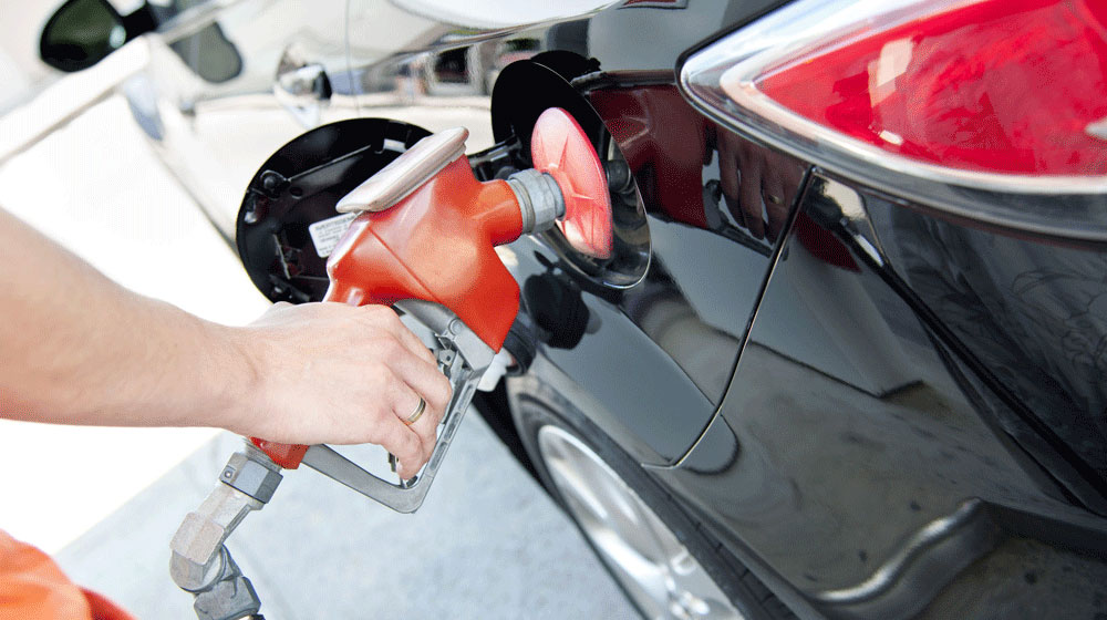 Xe tiết kiệm xăng: Đừng nghe các hãng ôtô “chém gió”