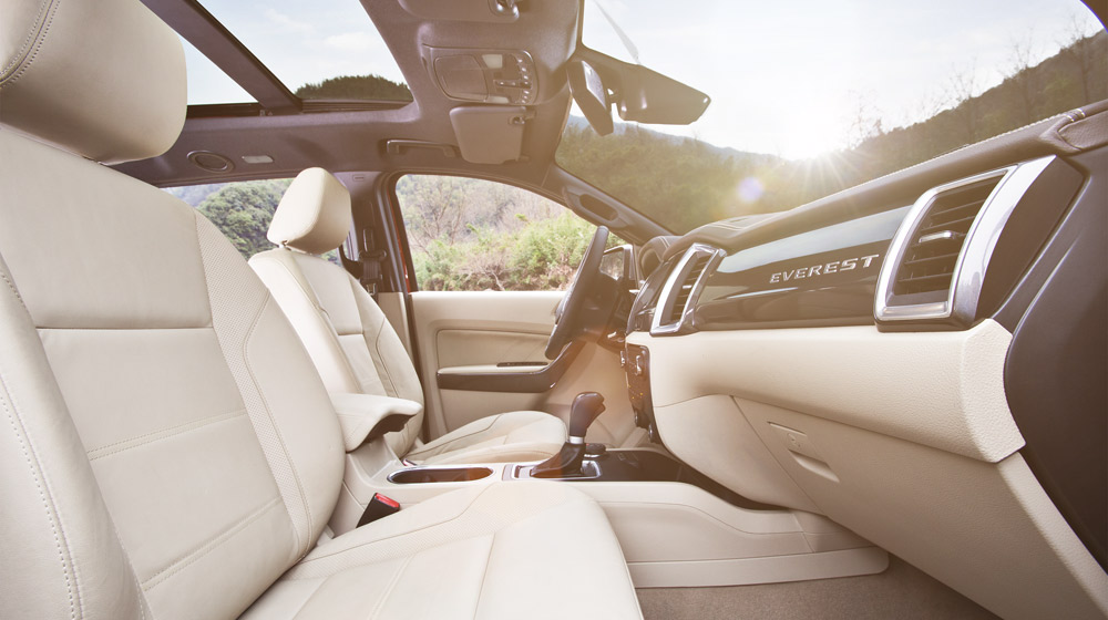 New-Ford-Everest-Interior-1-Flaxen-LHD.jpg