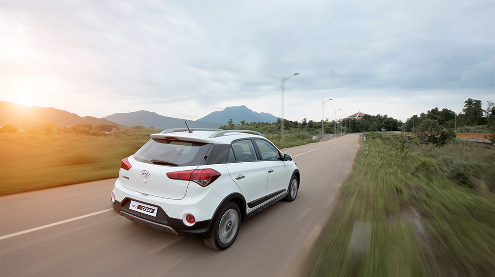 Hyundai-i20-Active-(23).jpg