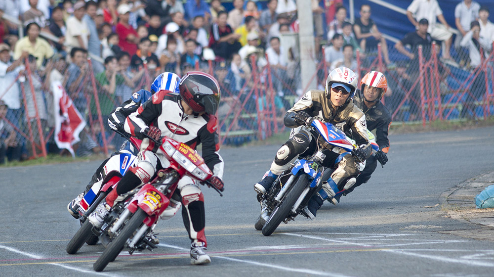 Vietnam Motor Cub Prix 2015 hội tụ 'tay đua cừ tại thánh địa tốc độ' 