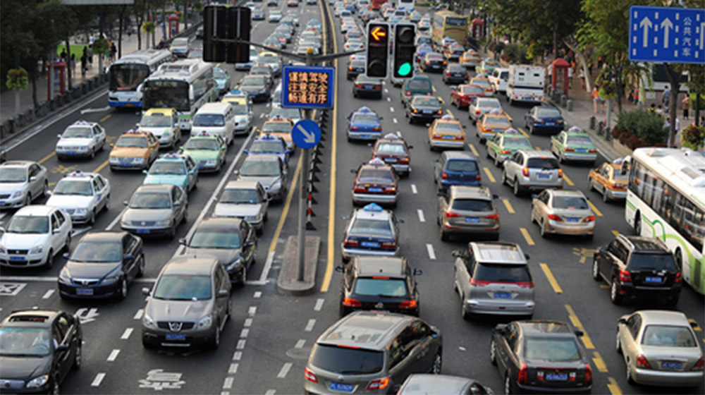 SHANGHAI-TRAFFIC-12-8487-1439094996.jpg