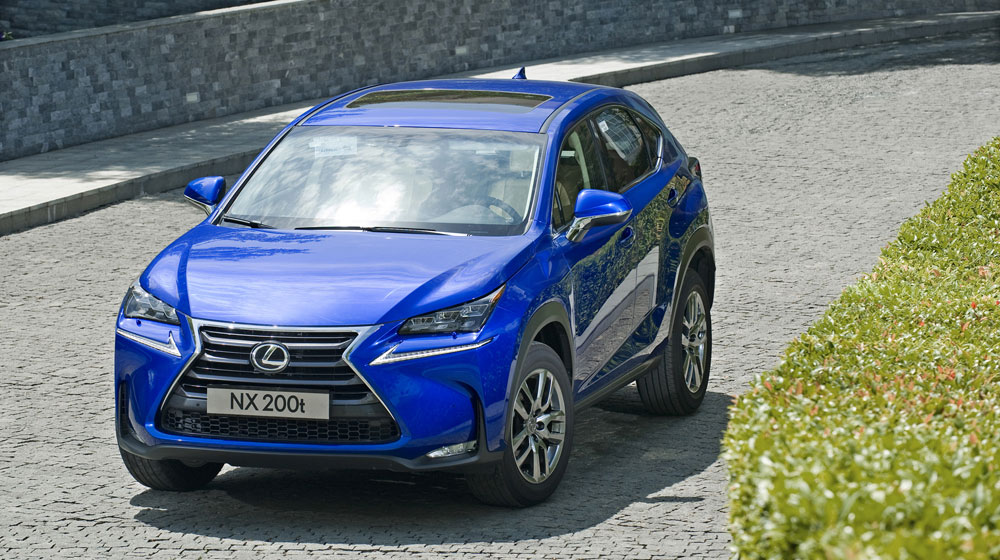 Lexus-NX-200t-ngoaithat--(17).jpg