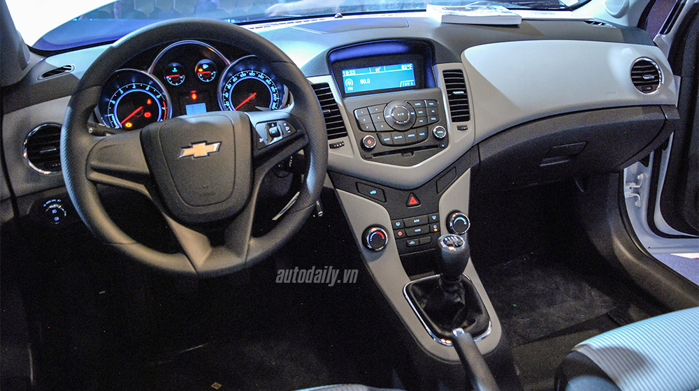 Chevrolet%20Cruze%20(13).jpg