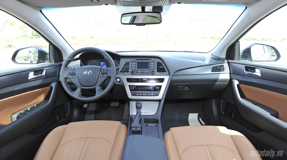 Hyundai Sonata 2014 (39).jpg