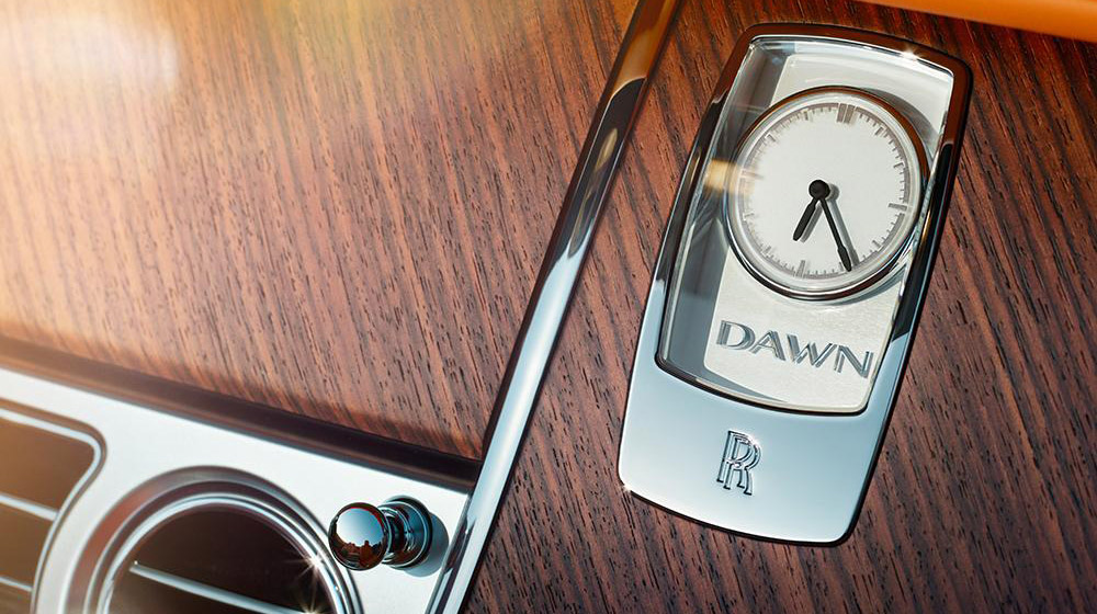 2016-Rolls-Royce-Dawn-teaser.jpg