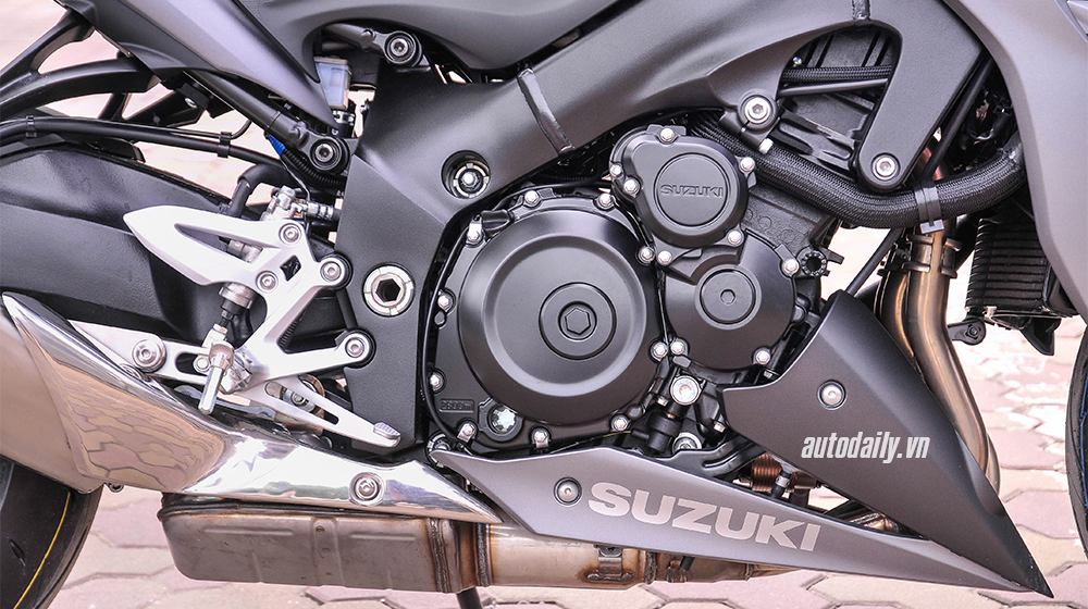 Suzuki%20GSX%20S1000%202015%2015%20copy.jpg
