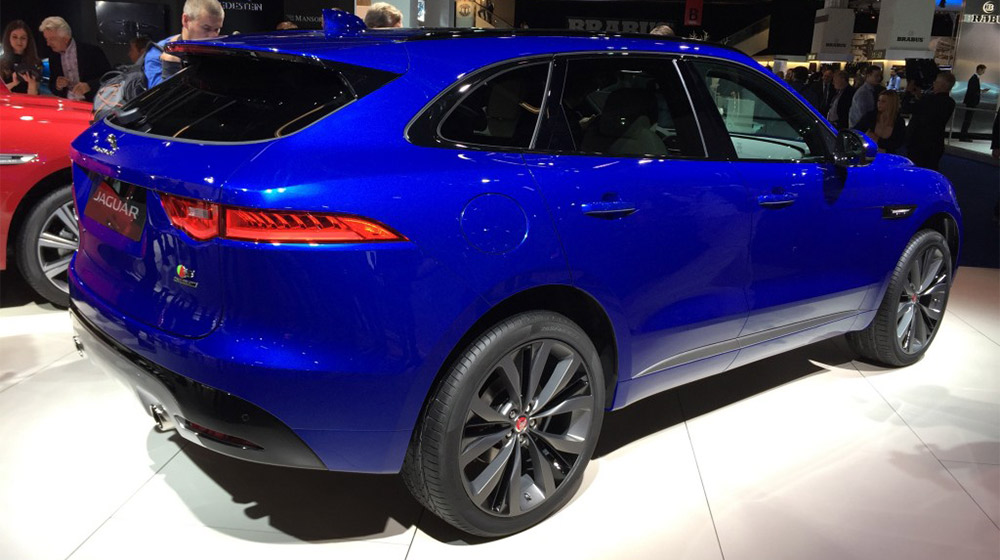 Jaguar F-Pace (3).jpg