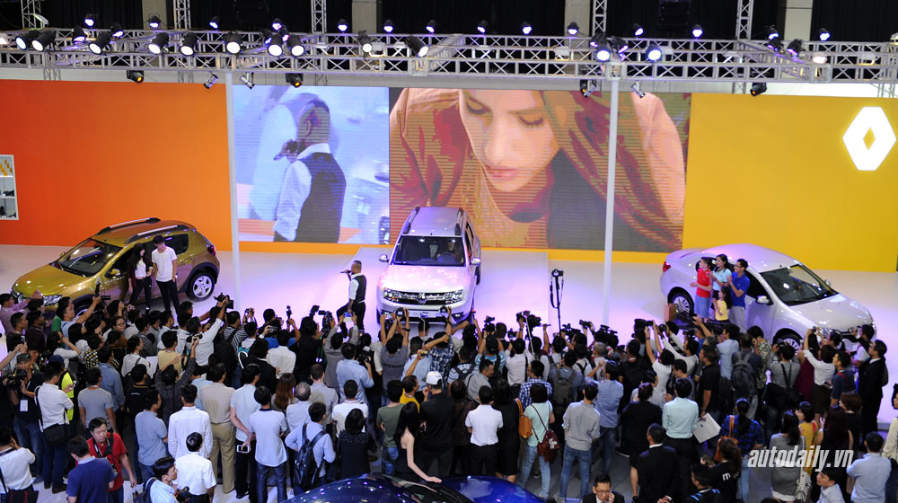 Video: Toàn cảnh gian hàng Renault tại VIMS 2015