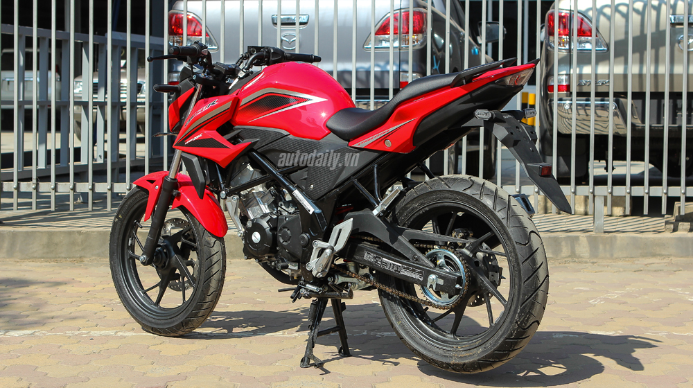 Honda%20CB150R%202016%20(5).jpg