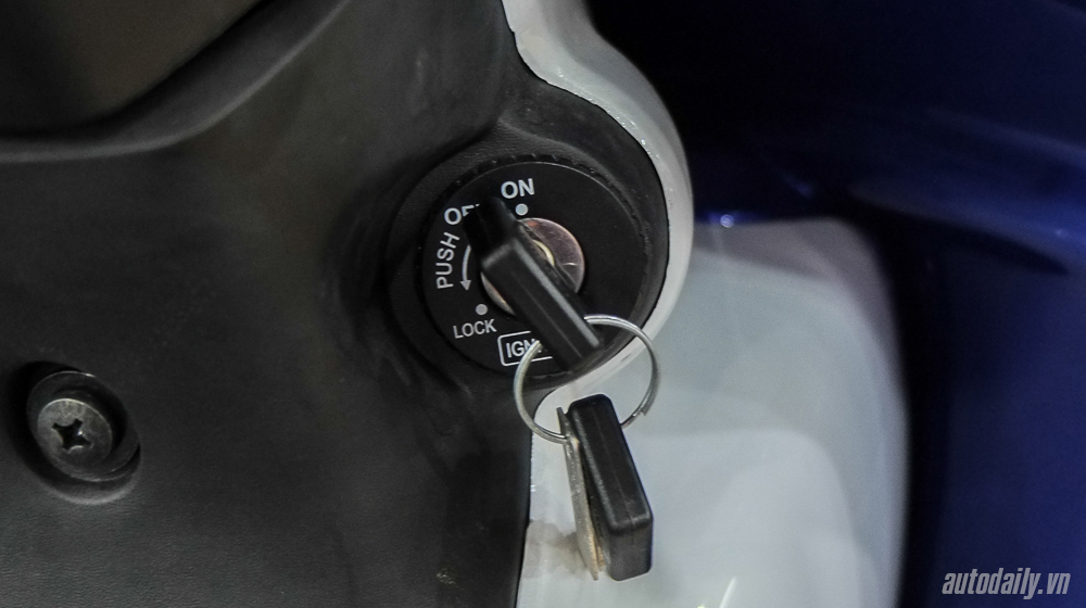 Chi tiết Yamaha 125ZR 2015 tại Việt Nam Yamaha_Z125R_2015 (33).jpg