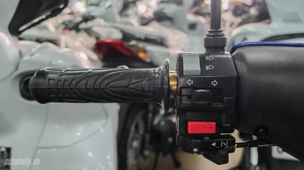 Chi tiết Yamaha 125ZR 2015 tại Việt Nam Yamaha_Z125R_2015 (36).jpg