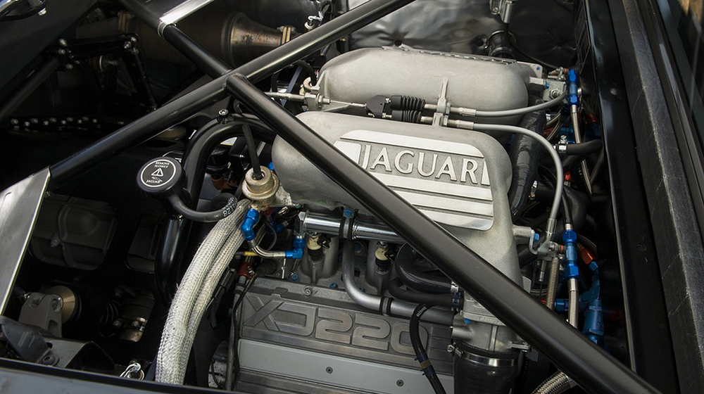 Jaguar_XJ220 (7).jpg