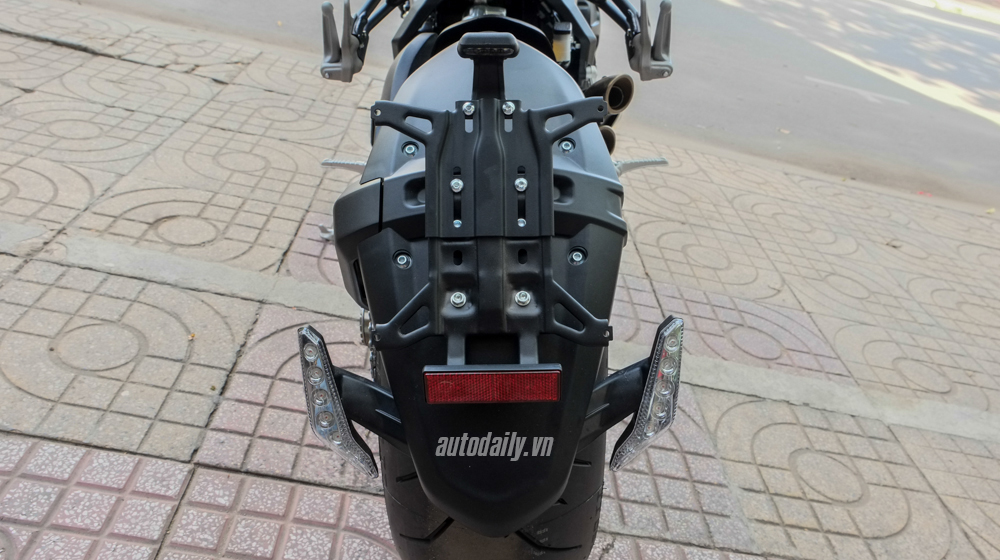 Xem chi tiết MV Agusta Dragster 800RR 2015 MV_Agusta_Dragster_800RR_2015 (16).jpg