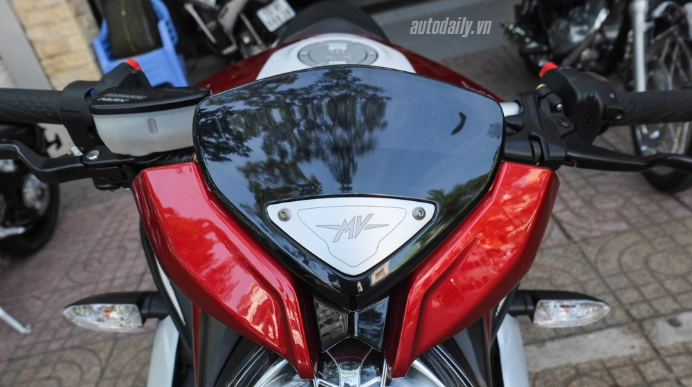 Xem chi tiết MV Agusta Dragster 800RR 2015 MV_Agusta_Dragster_800RR_2015 (5).jpg