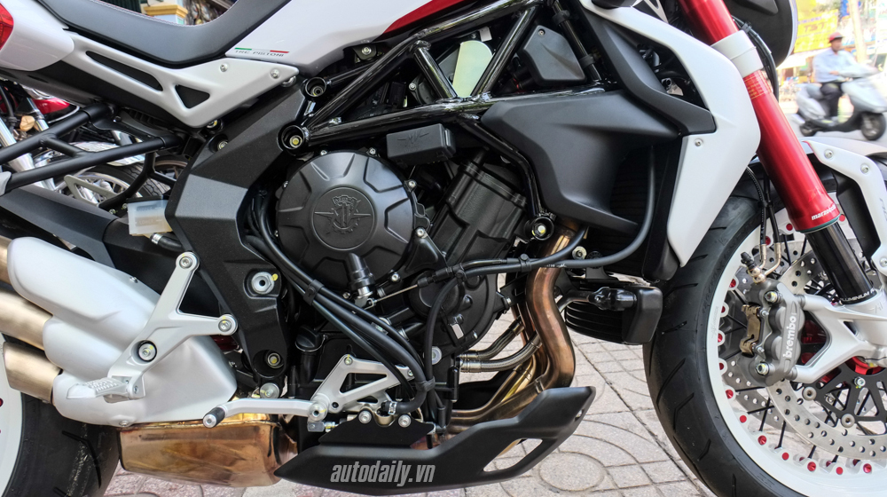 Xem chi tiết MV Agusta Dragster 800RR 2015 MV_Agusta_Dragster_800RR_2015 (7).jpg