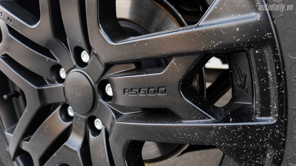 Cận cảnh Range Rover Evoque Kahn tại Việt Nam Range_Rover_Evoque_Kahn (17).jpg