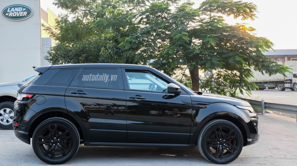 Cận cảnh Range Rover Evoque Kahn tại Việt Nam Range_Rover_Evoque_Kahn (4).jpg