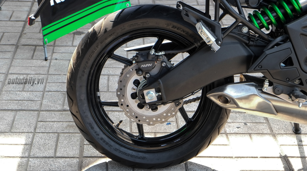 Xem chi tiết Kawasaki Versys 650 ABS 2016 tại Việt Nam Kawasaki_Versys650_ABS_2016 (16).jpg