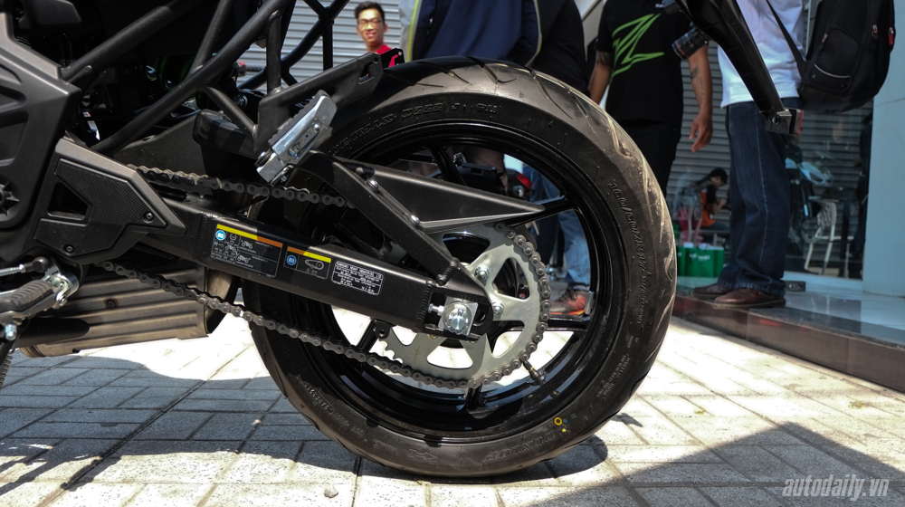 Xem chi tiết Kawasaki Versys 650 ABS 2016 tại Việt Nam Kawasaki_Versys650_ABS_2016 (3).jpg